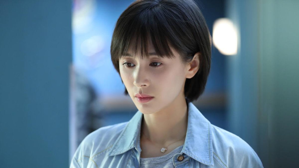 王子文未婚生子是谁的