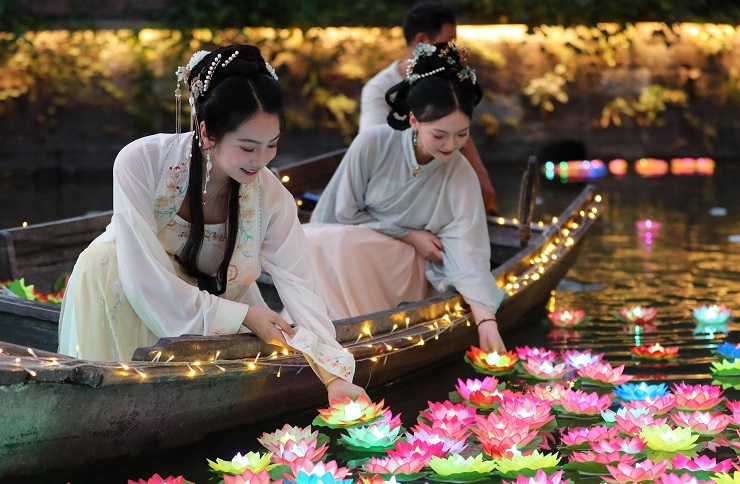 七夕节放莲花灯吗 七夕节放河灯的寓意