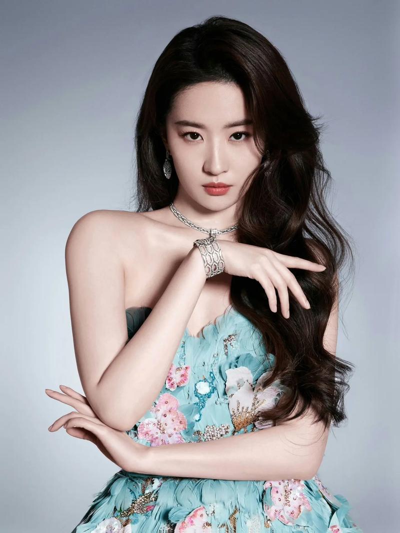 刘亦菲陈金飞资产 神仙姐姐刘亦菲的成名