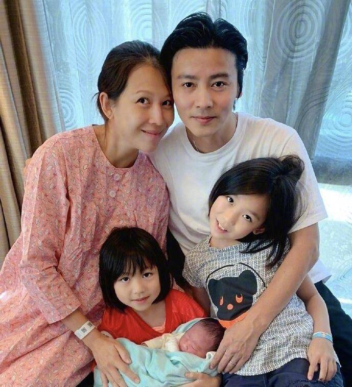 开拓者不敌灰熊 杨瀚森首发出场