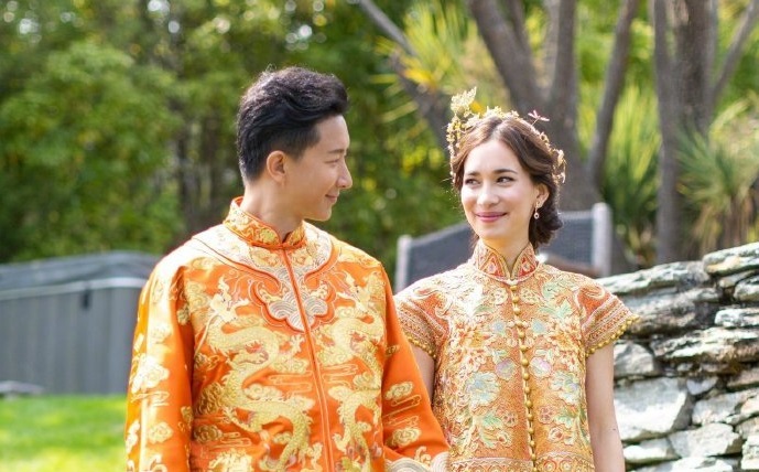 伊利潘刚 伊利潘钢的家人