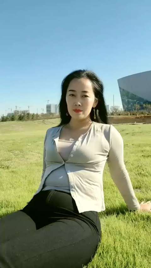 谢天华妈妈的个人资料