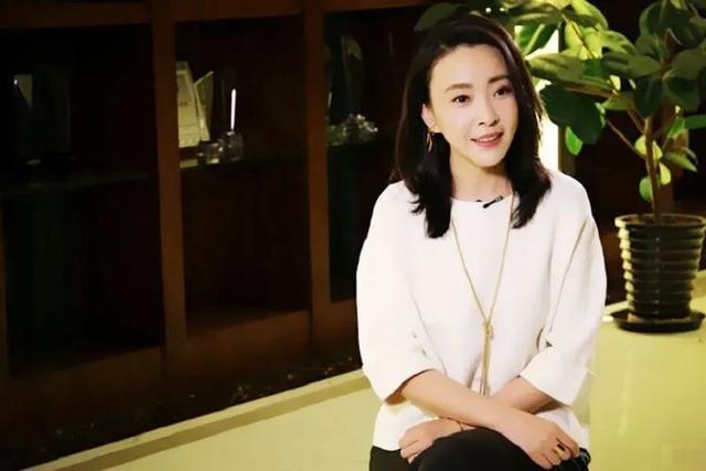 台历桌面(日历桌面显示怎么设置)