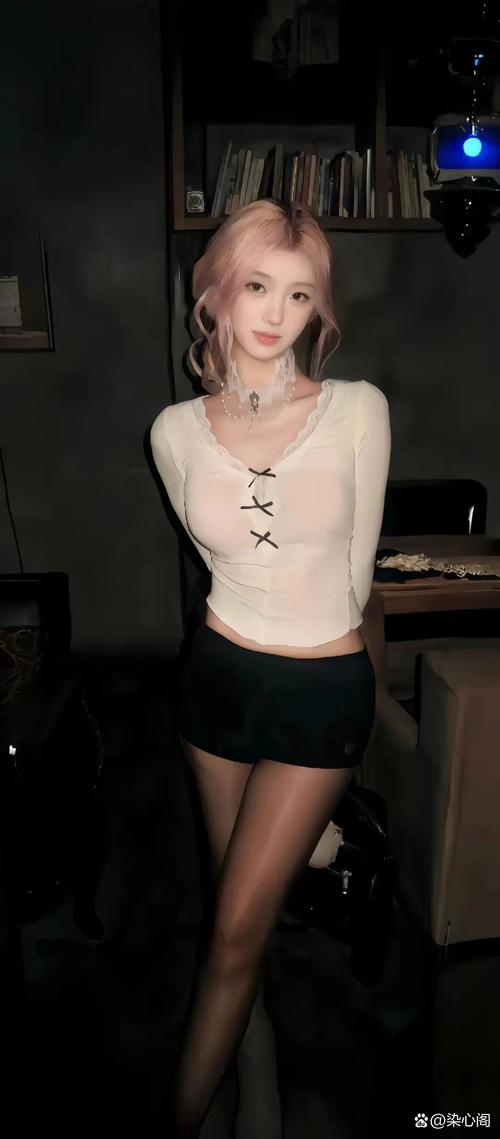 都挺好演员表高露简介