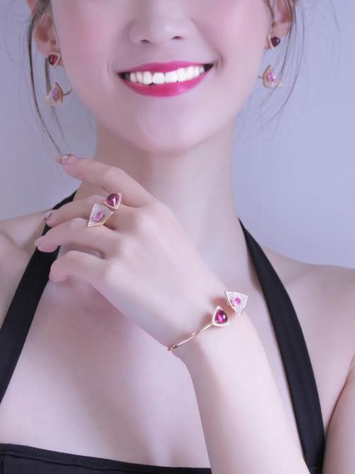 洋葱吉他谱 洋葱吉他谱五月天