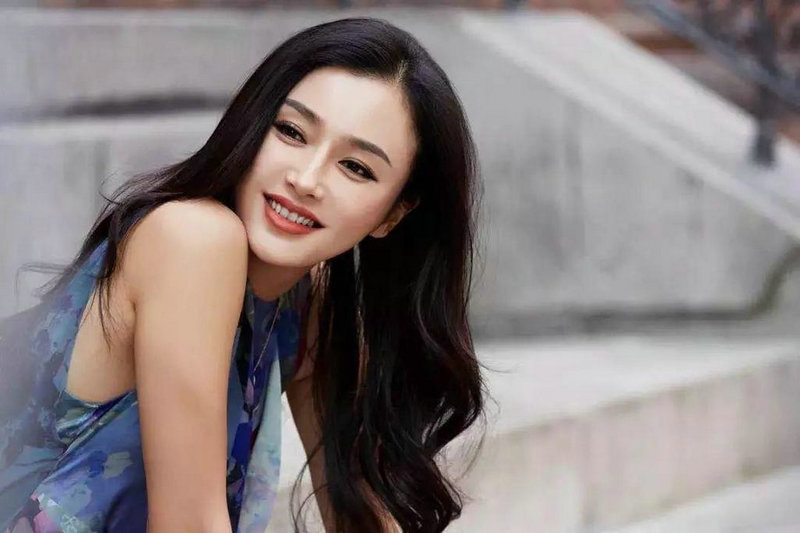 天黑的时候 天黑的时候我又想起那首歌突然期待下起安静的雨 天黑的时候 天黑的时候我又想起那首歌突然期待下起安静的雨