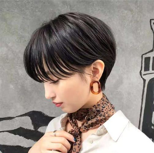 老九门陈皮 老九门陈皮和丫头什么关系