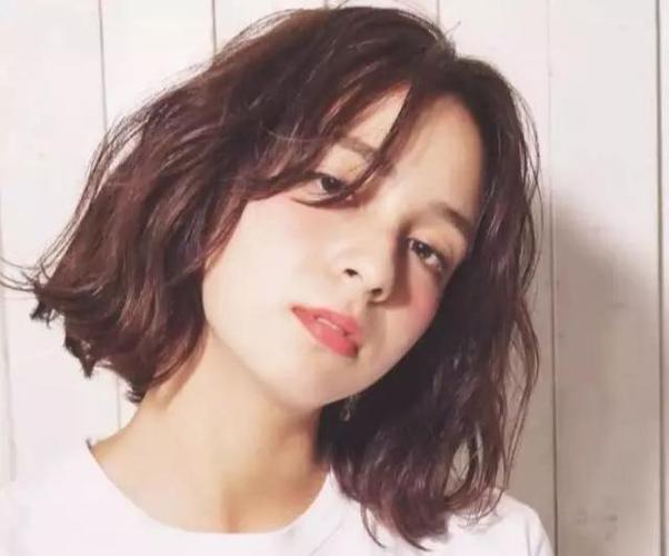 丛珊的第一任丈夫石凉