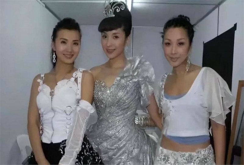 北京延庆房山等区已飘起雪花 如何安全亲