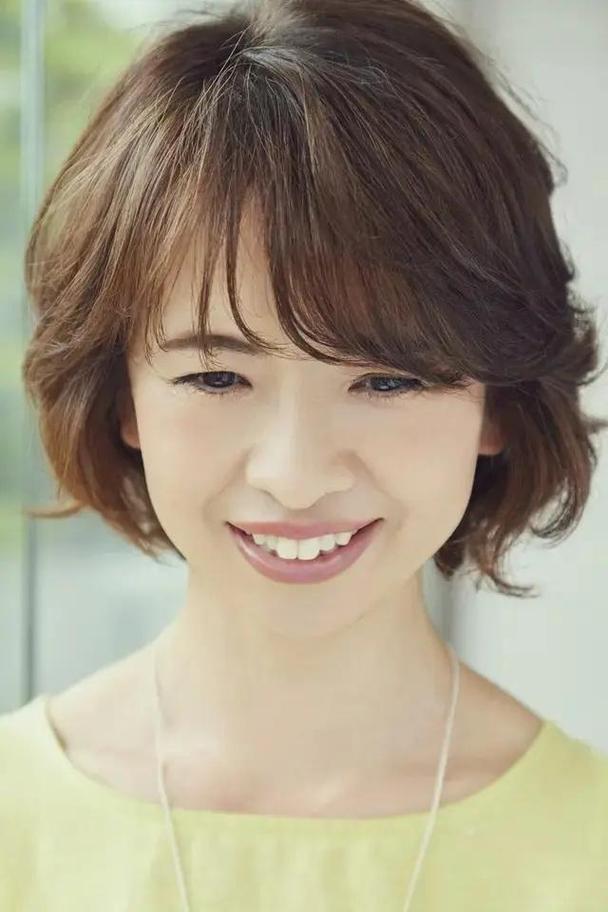 李现澳门扫街遇警告 被路人要求删照报警