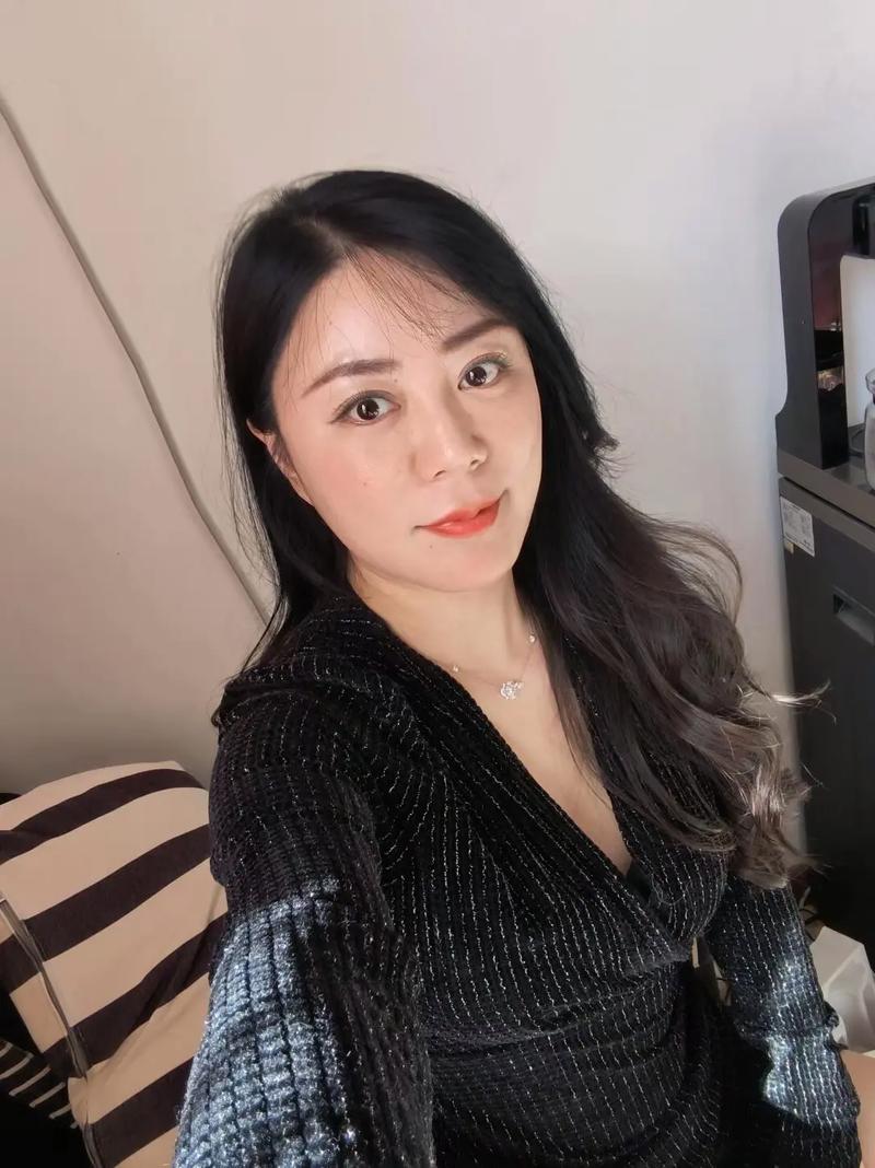 何洁个人资料简介身高