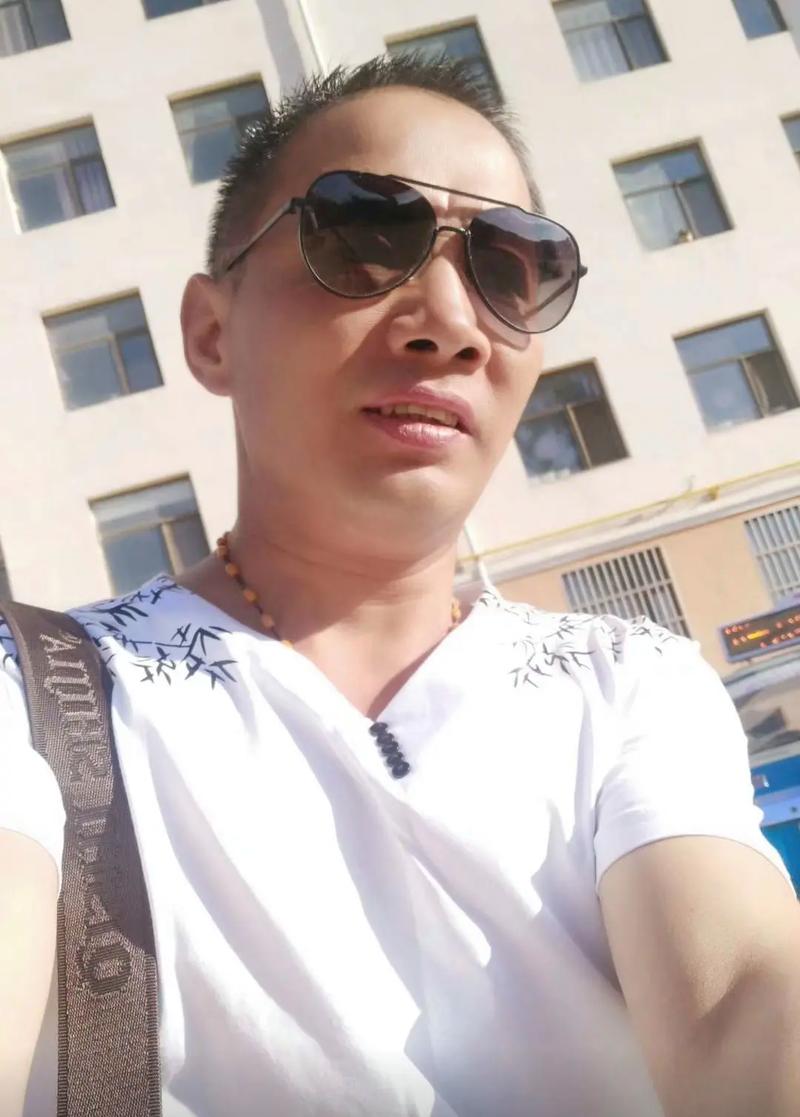 哈文新老公是李咏司机