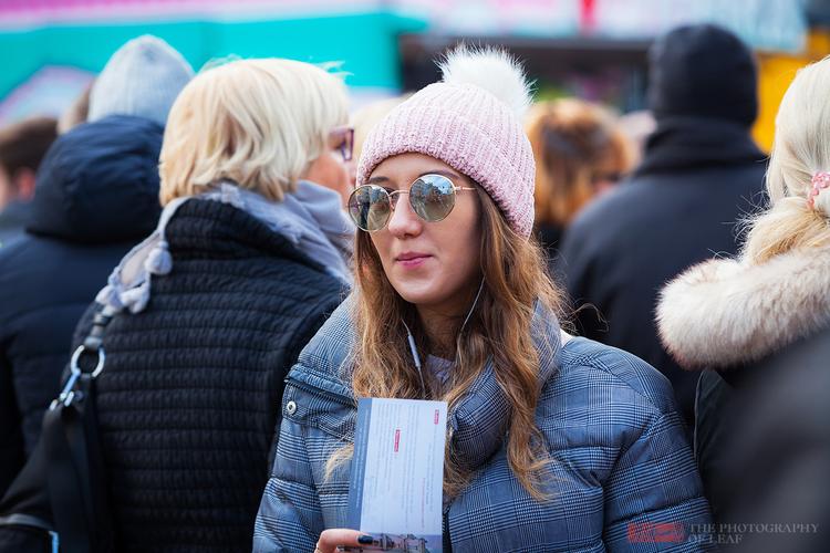 见或者不见(见或者不见我就在那里朗诵)