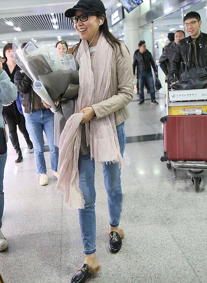 吻你广场舞(吻你广场舞慢三)