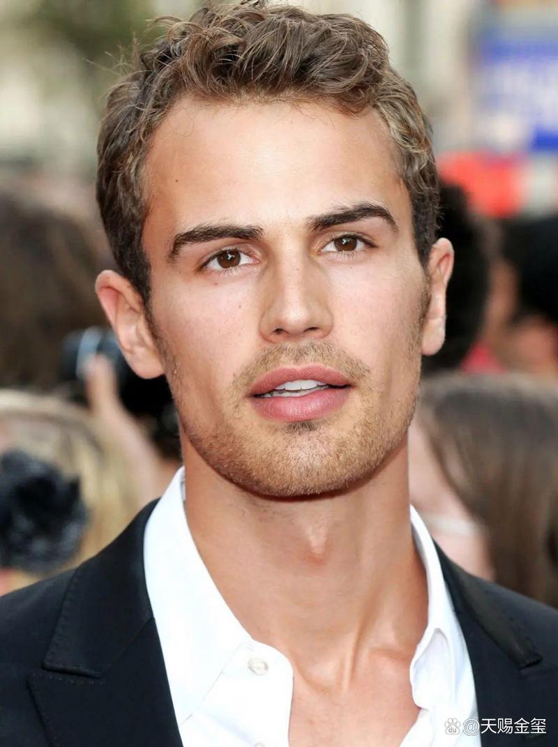 吴宣仪人鱼裙能看到点