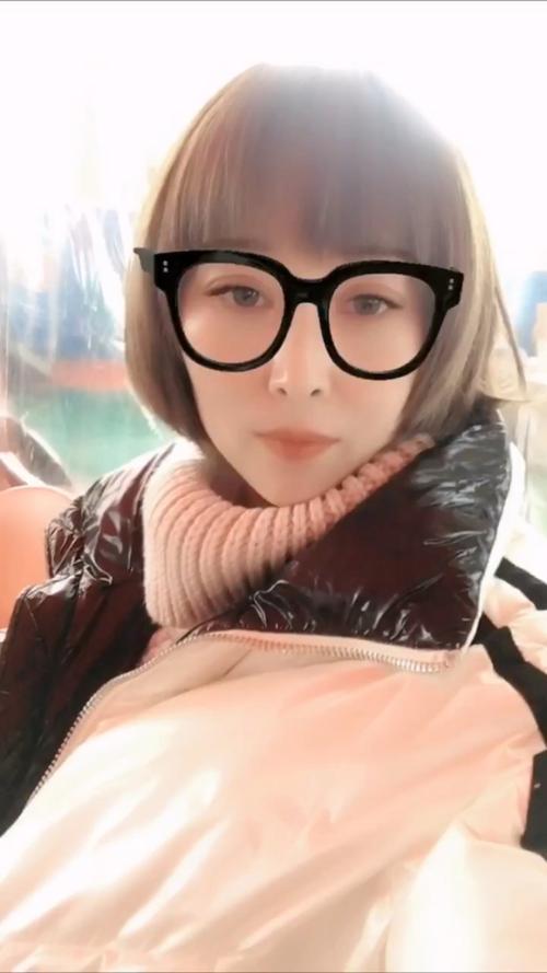 丘山怎么变成单志刚的