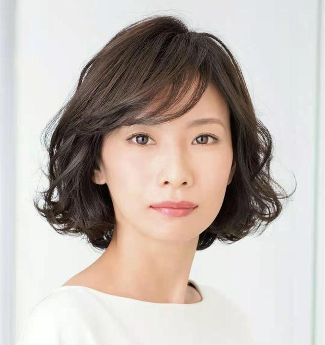 <b>罗家英的个人资料年龄</b>