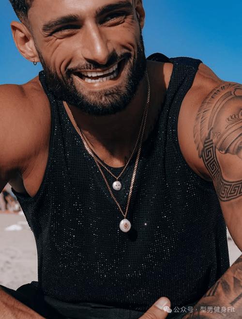 芦芳生的老婆资料简介