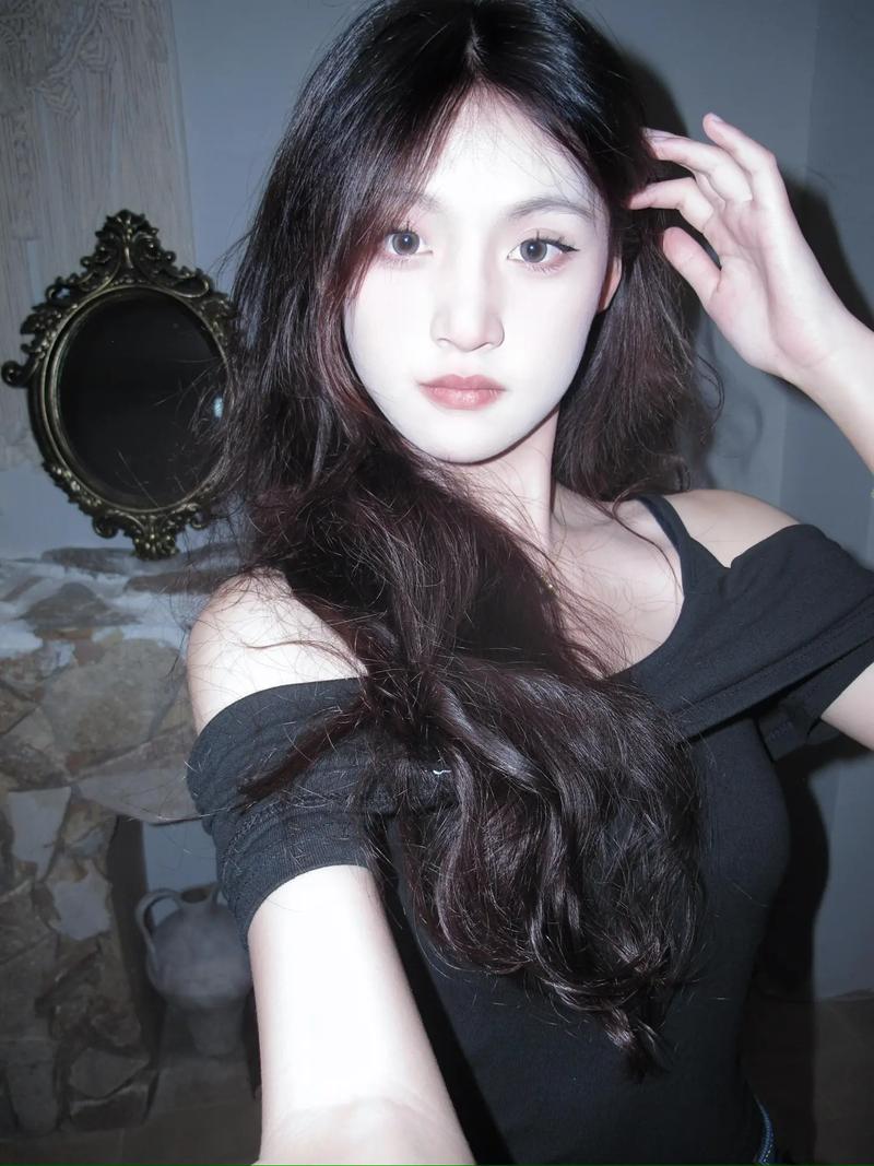 曹曦文为什么这么有钱 曹曦文为什么这么有钱