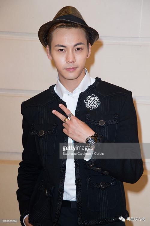 鹿鼎记张一山剧情介绍