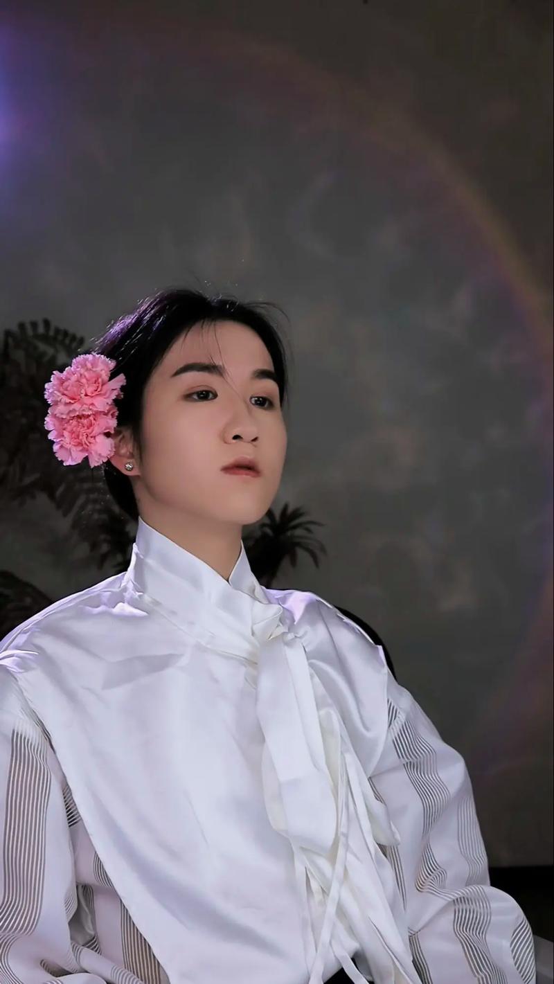 大黄蜂死在谁的手里了