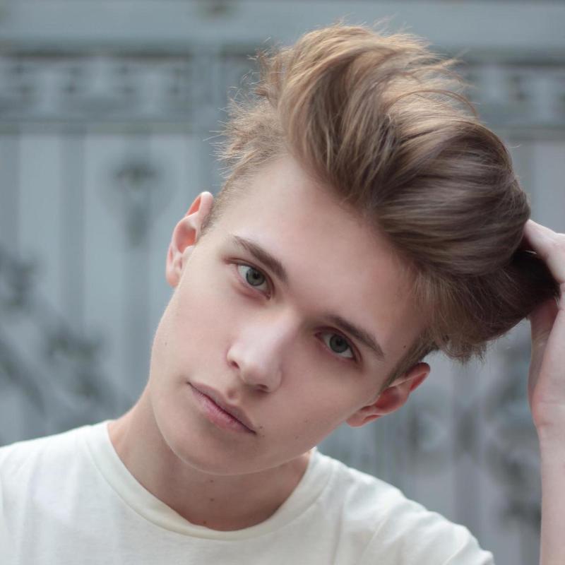 辛芷蕾个人资料简介及