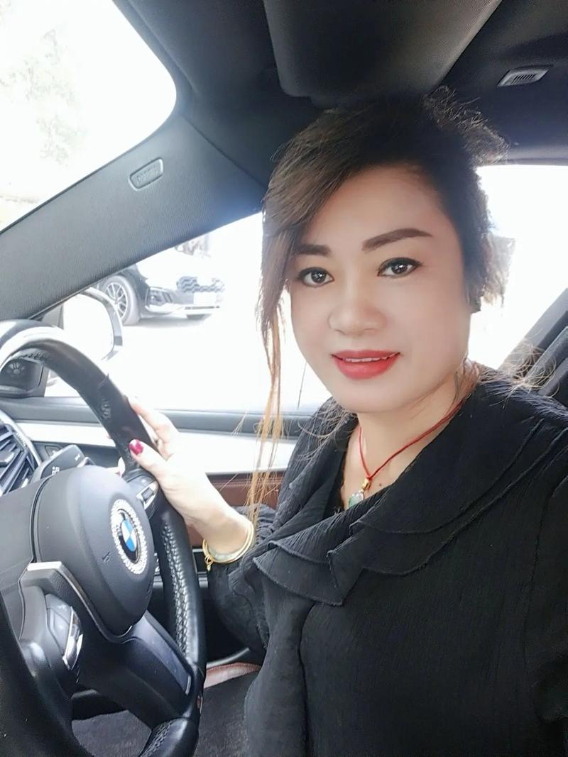 李依晓老公_李依晓是谁的老婆