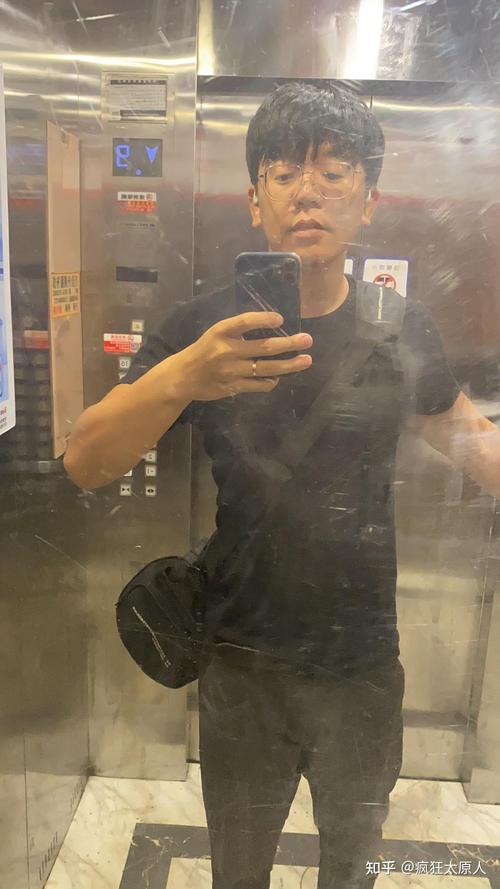 车晓第二任丈夫罗嘉良