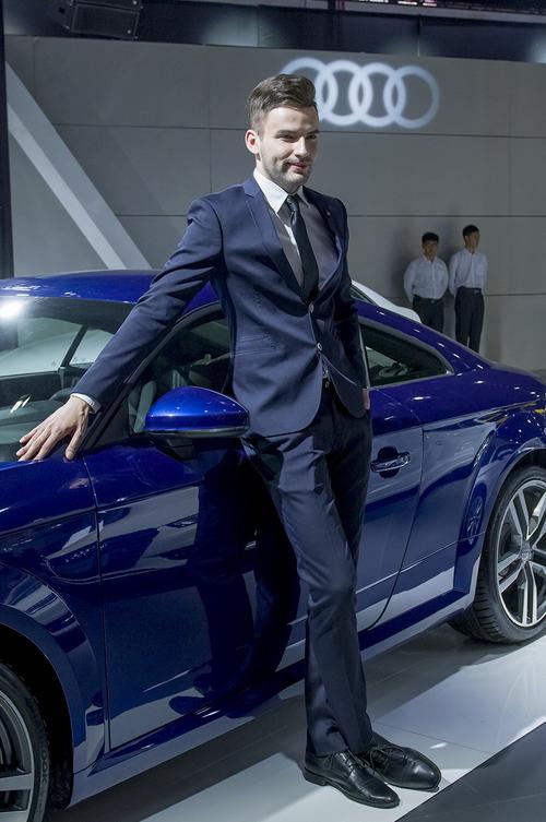 海贼王金妮 海贼王金妮的女儿爸爸是谁